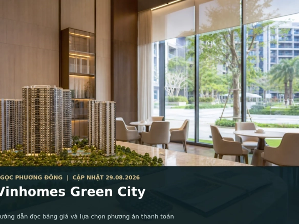 Khách hàng xem bảng giá và phương án thanh toán của Vinhomes Green City