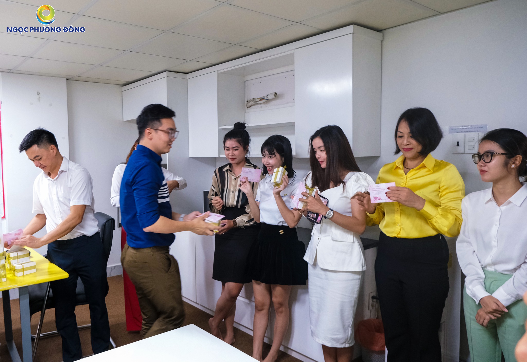  20-10-dong-day-yei-thuong-tai-ngoc-phuong-dong-4
