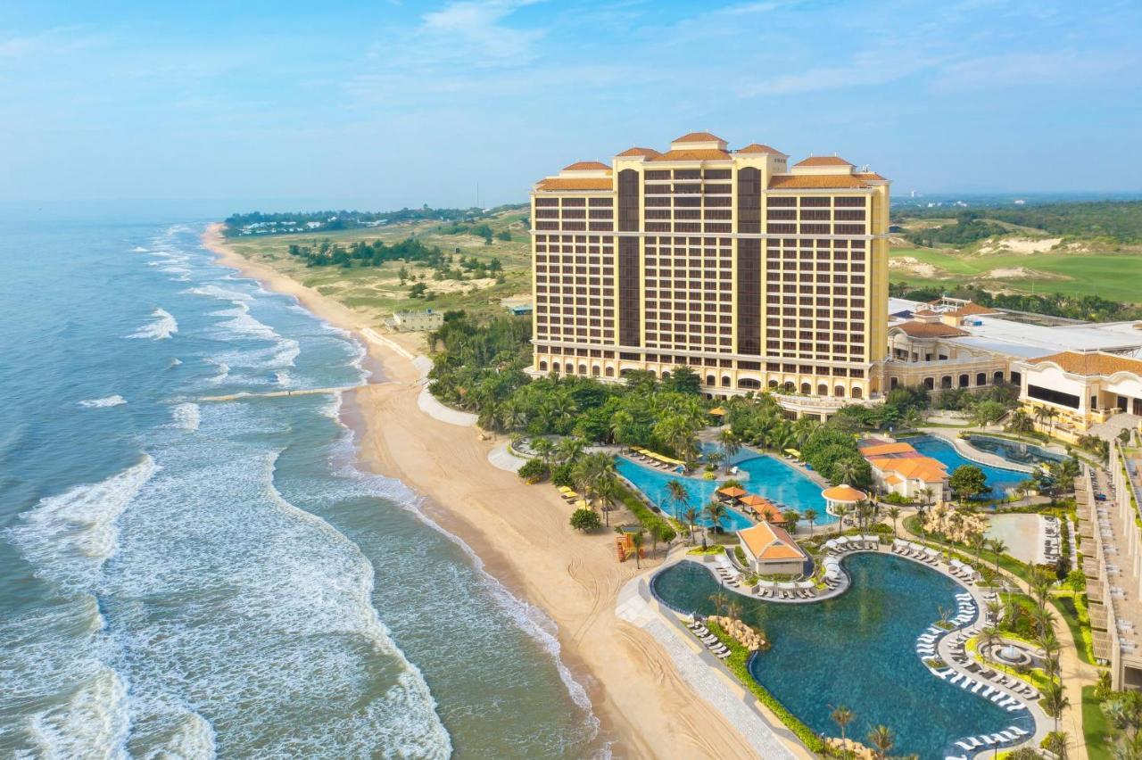 The Grand Hồ Tràm